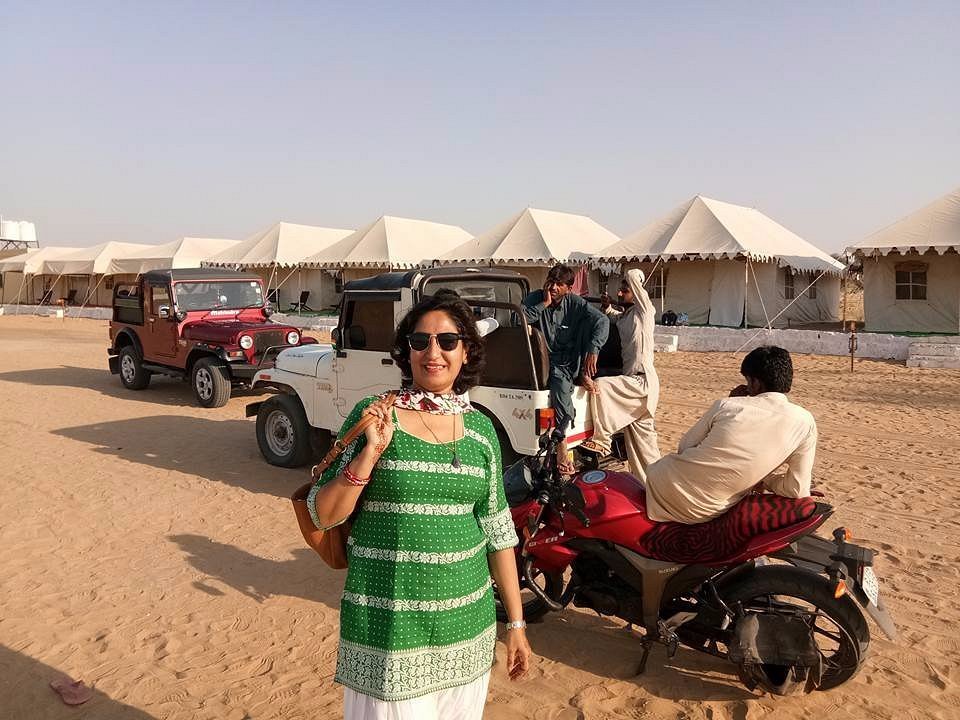 4x4 Mahindra Thar Ascending 45 Degree Sand Ridge in Sam Dunes Jaisalmer